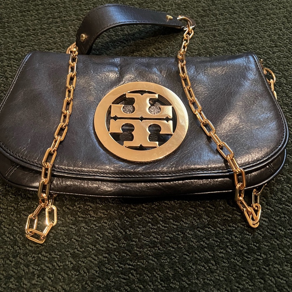 Tory Burch Reva Clutch medium size leather bag with removable adjustable strap - Picture 9 of 13